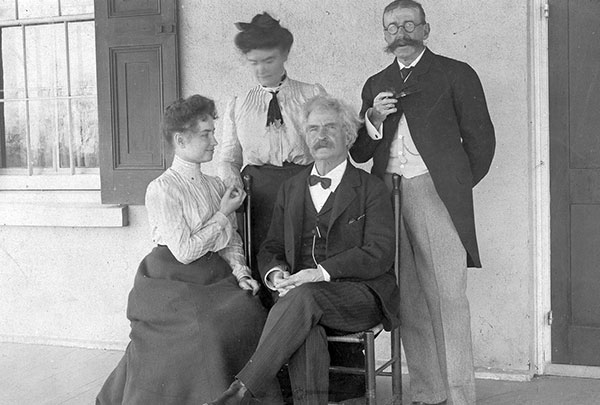 Helen Keller, Anne Sullivan, Mark Twain, and Laurence Hutton, circa 1902